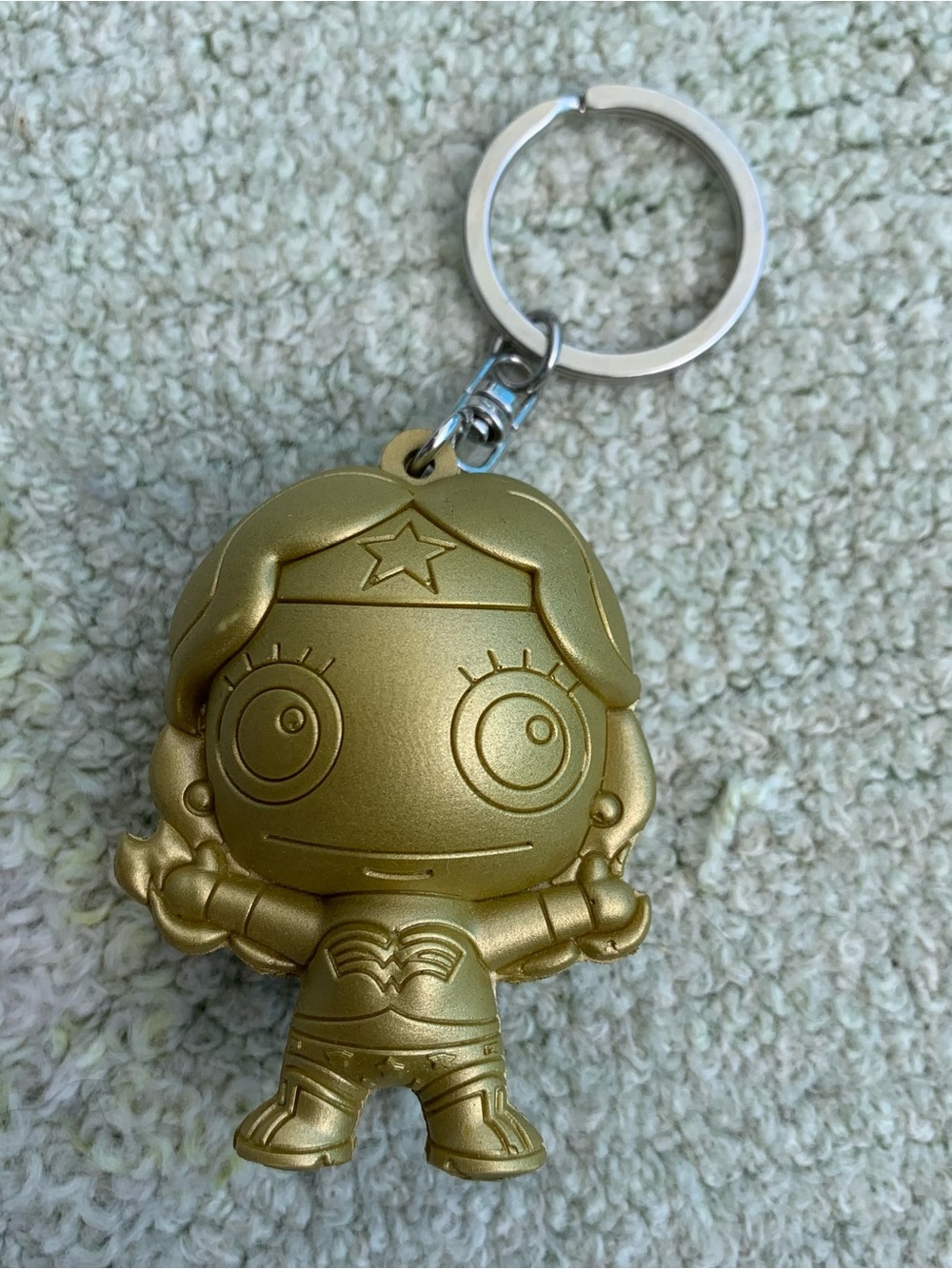 Gold Wonder Woman keyring